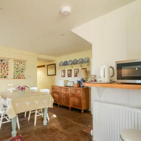 Rose Farm, Holiday home