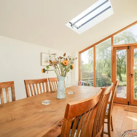 Rose Farm, Holiday home